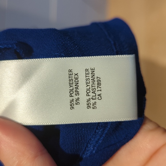 Banana Republic Sleeveless Blue Blouse - Picture 5 of 5